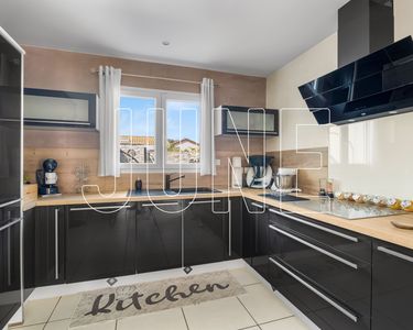 Maison 698 000 € - 192 m²
