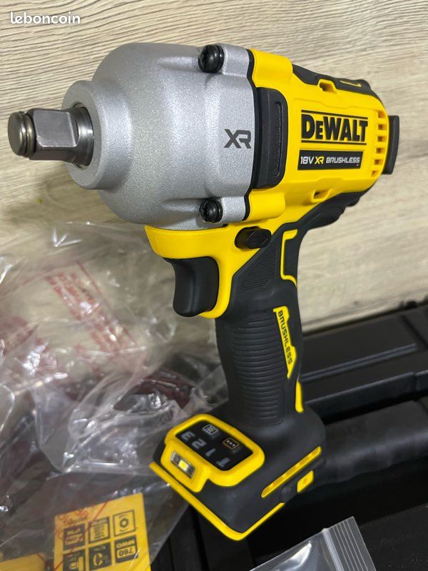 Clé à choc dewalt 813 nm brushless neuve (image 3)