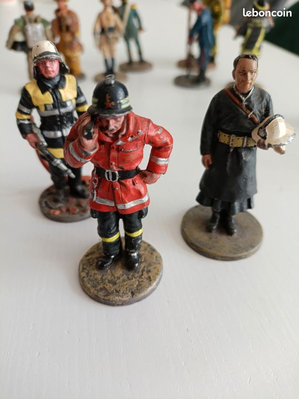 Figurine Del Prado Pompier Tenue de travail sanitaire Allemagne