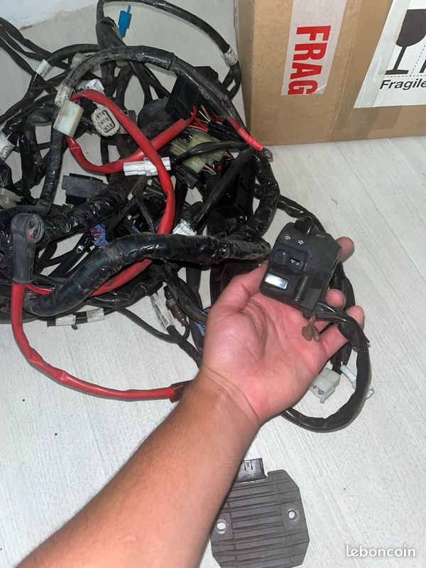 Faisceau commodo xmax complet (image 1)