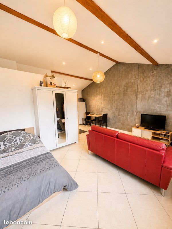 Appartement 2 pièces 35 m² · à Saint-Genis-Laval · 35 m² · 670 €