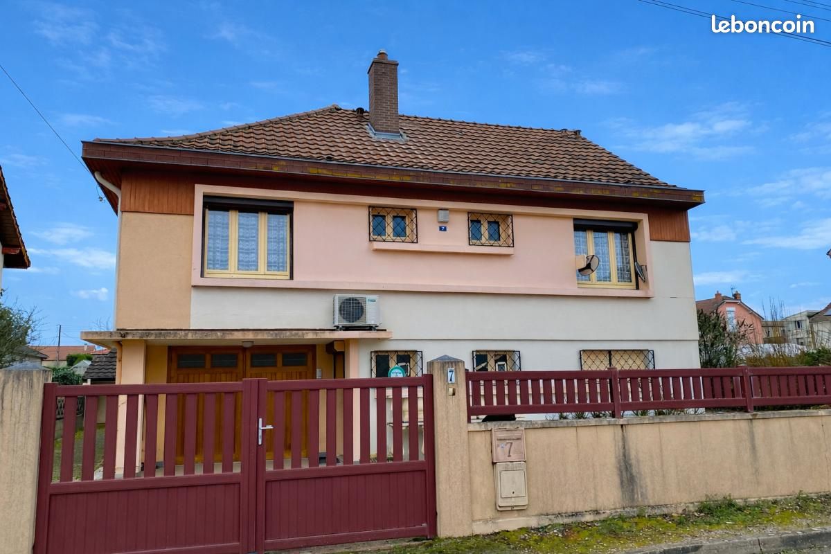 Maison 7 pièces 125 m² · à Saint-Vallier · 125 m² · 127 500 €