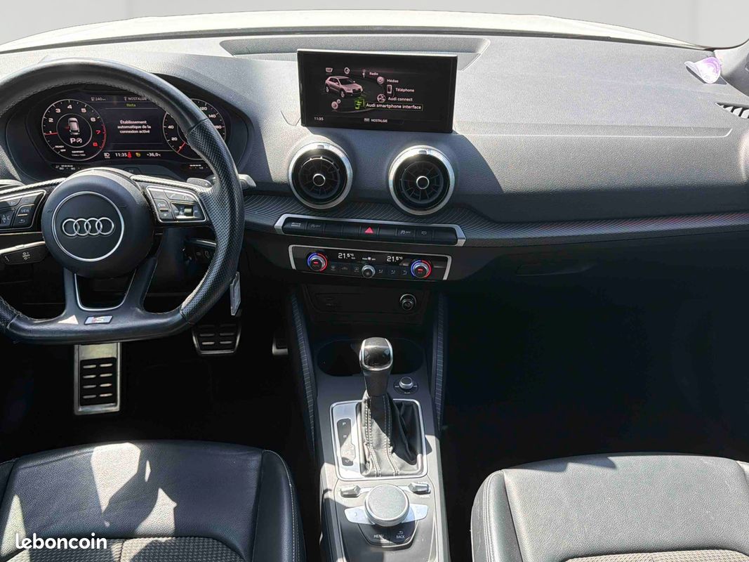 AUDI Q2 35 TFSI 150 S tronic 7 S line (image 9)
