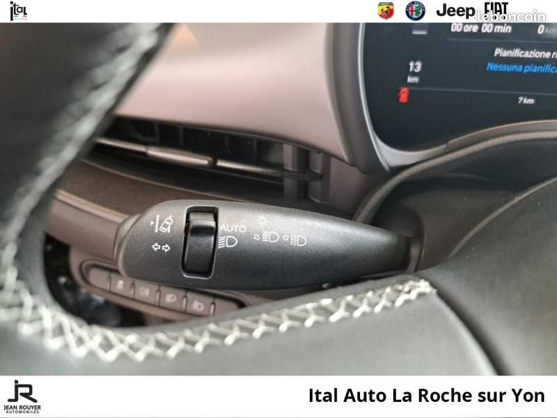 Abarth 500 e 155ch 42kWh Pack 4cv (PRIME CEE 3600 DEDUITE) (image 12)