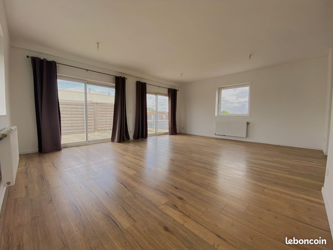 Appartement 5 pièces 101 m² · à Valenciennes · 101 m² · 871 €/mois