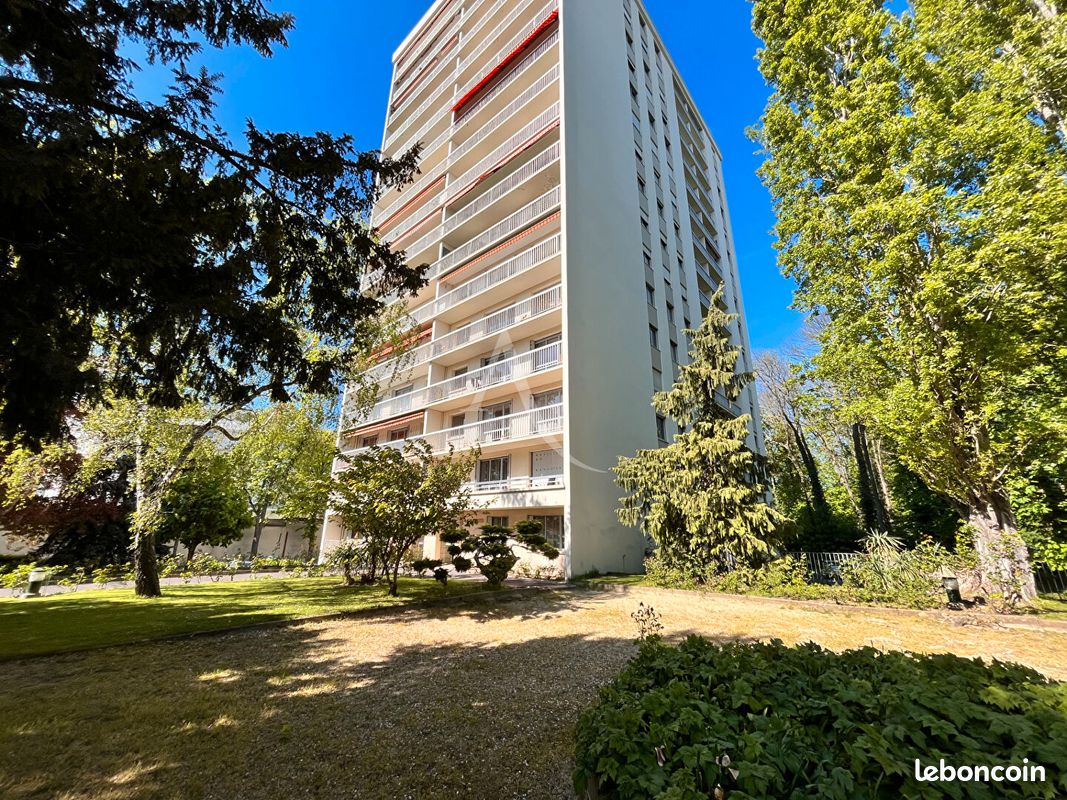 Appartement 1 pièce 33 m² · à Reims · 33 m² · 520 €