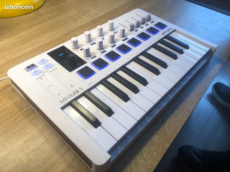 Arturia MiniLab 3 (image 2)