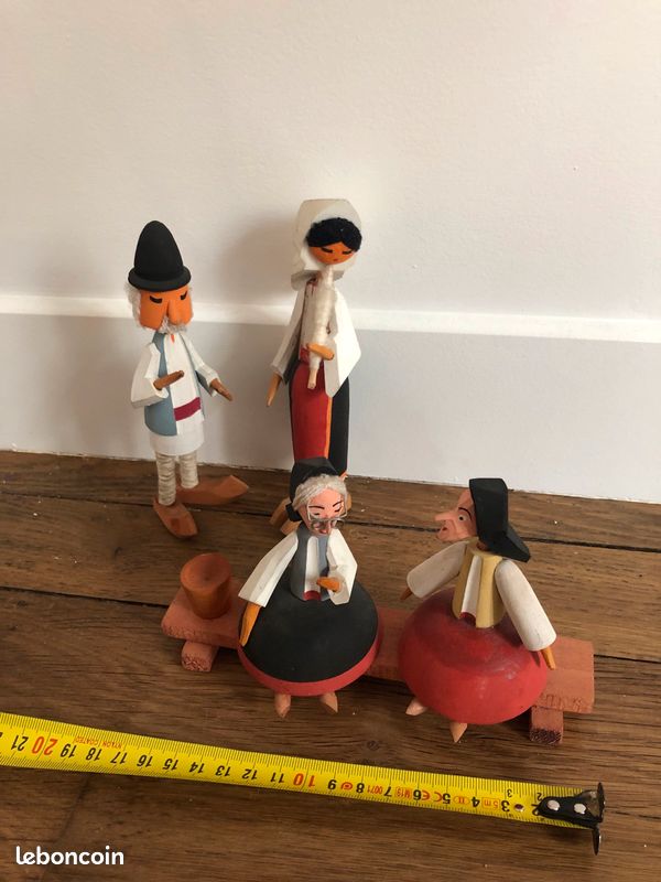 Lot de figurines en bois (image 3)