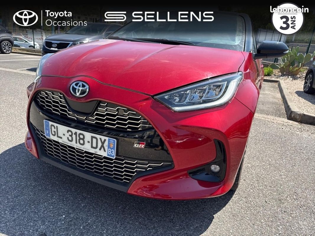 Toyota Yaris 116h GR Sport 5p MY22 (image 22)
