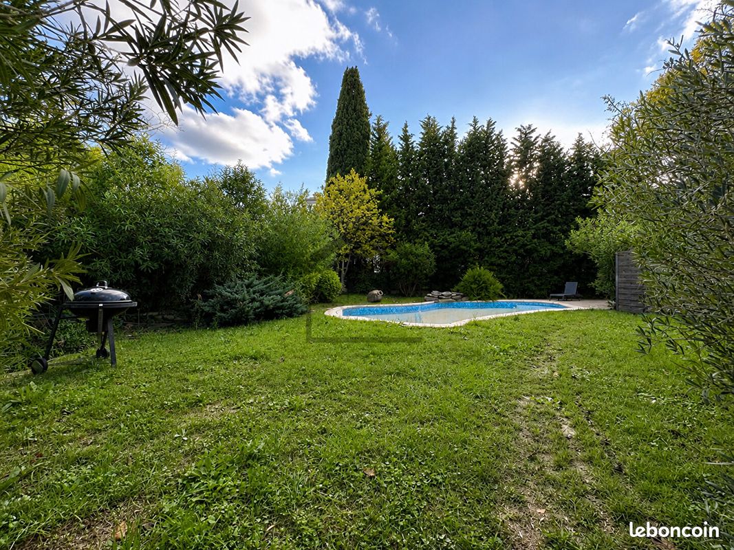 Maison 5 pièces 134 m² · à Vitrolles · 134 m² · 449 000 €