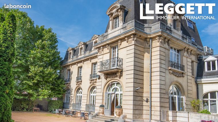 Château 21 pièces 765 m²