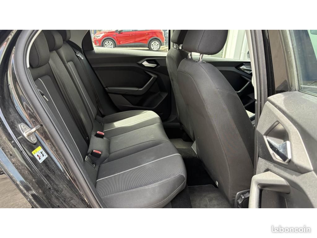 AUDI A1 Sportback - 1.0 30 TFSI 116ch Boite Auto Business line / Garantie 12 mois / Pneus AV neufs (image 14)