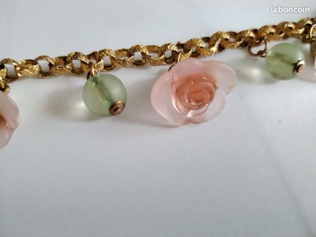 Bracelet motif roses et perles (image 2)