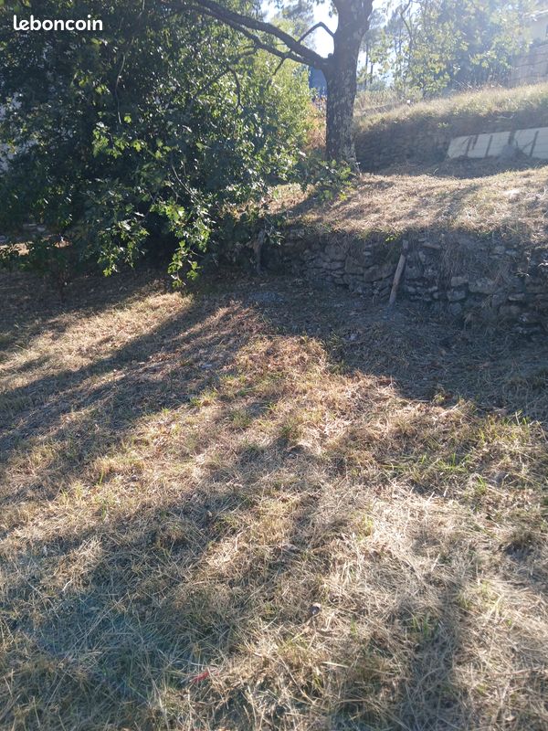 Terrain 1150m2 ucel · 79 000 €