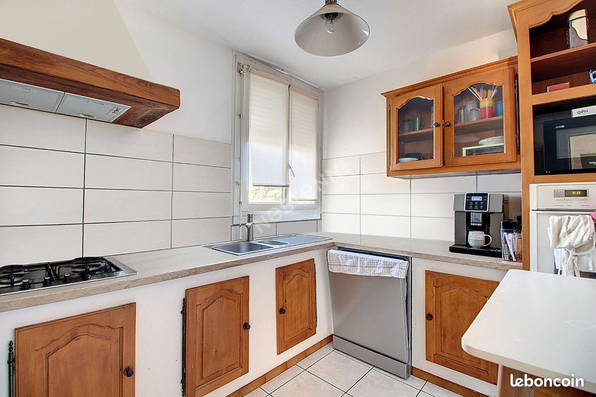 Appartement 4 pièces 86 m² · à Vitrolles · 86 m² · 1 090 €