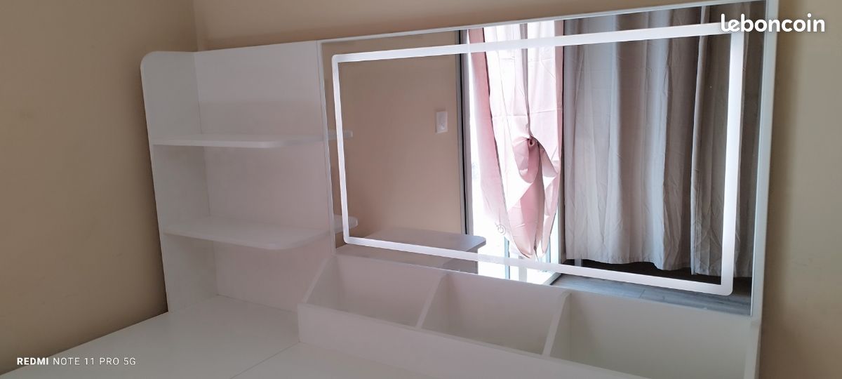 Superbe coiffeuse miroir éclairé et prises intégrées (image 4)