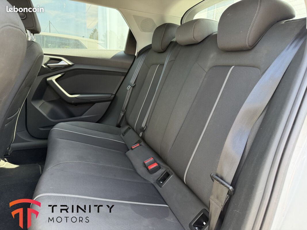 Audi A1 II 1.0 25 TFSI 95CH ADVANCED DESIGN + SUIVI COMPLET + CARPLAY (image 9)