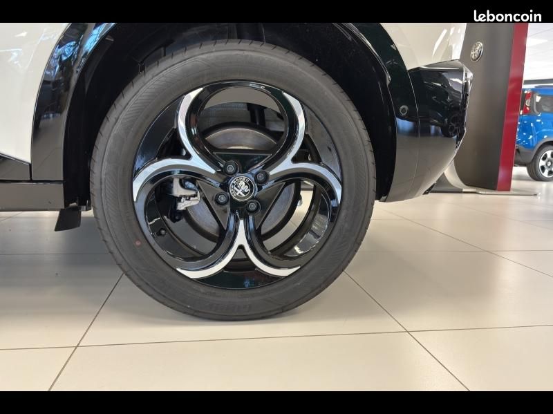 Alfa romeo Junior 1.2 Ibrida 136ch Premium DCT6 Q4 (image 15)