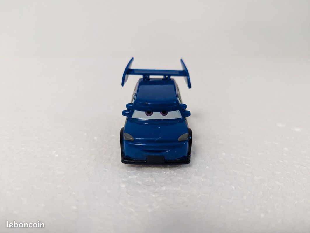 Véhicule Miniature CARS "DJ" (Disney Pixar) (image 2)