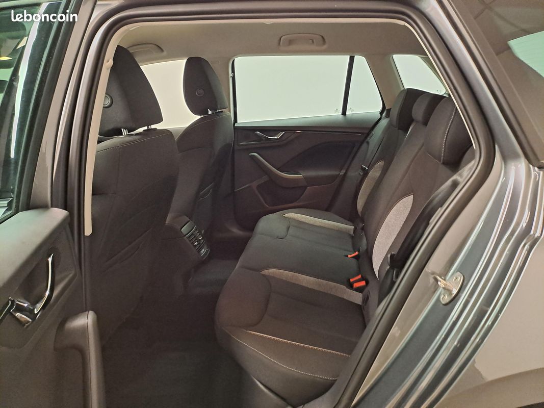 SKODA Kamiq 1.0 TSI Evo 2 116 ch DSG7 Selection (image 23)