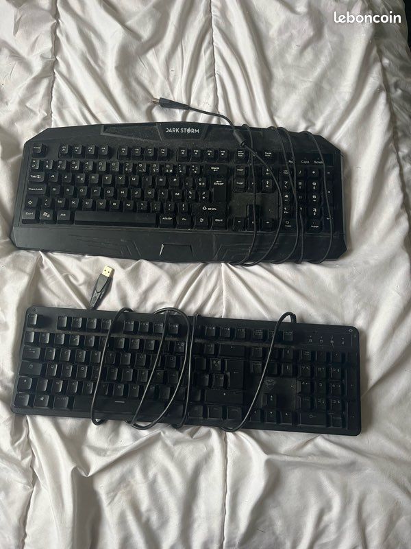 2 claviers rgb (image 1)
