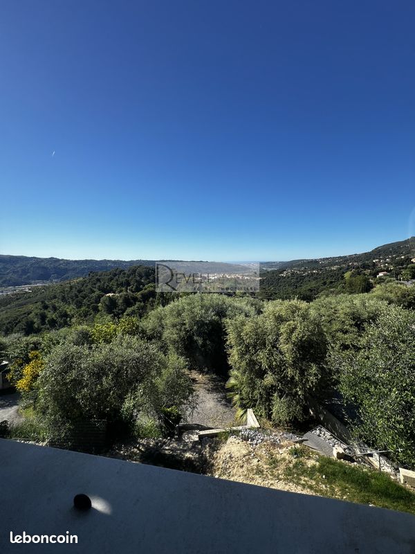 Maison 4 pièces 109 m² · à Carros · 109 m² · 615 000 €