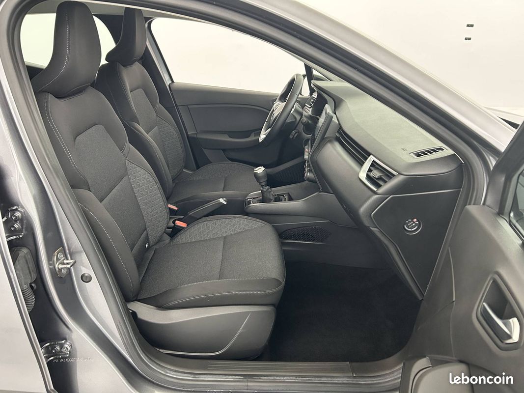 RENAULT Clio TCe 90 Equilibre (image 14)