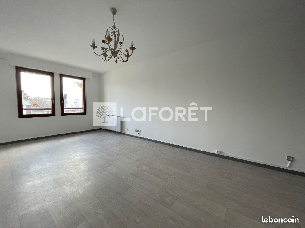 Appartement 2 pièces 56 m² · à Calais · 56 m² · 625 €/mois