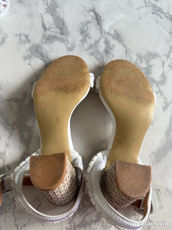 Nu-pieds blancs. Pointure36. De la marque. Élue par nous (image 4)
