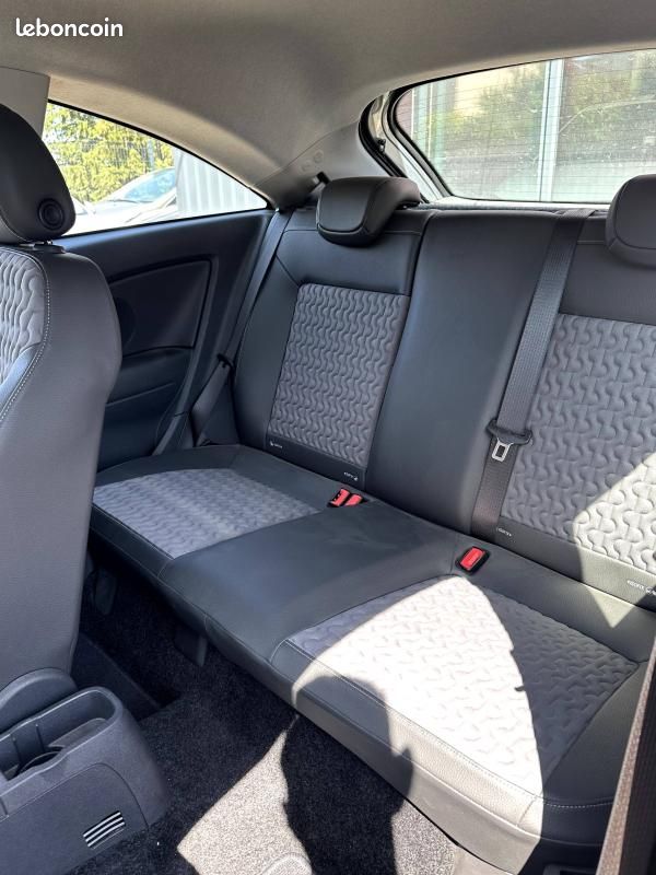 Opel Corsa IV 1.4 Twinport Cosmo 3p (image 10)