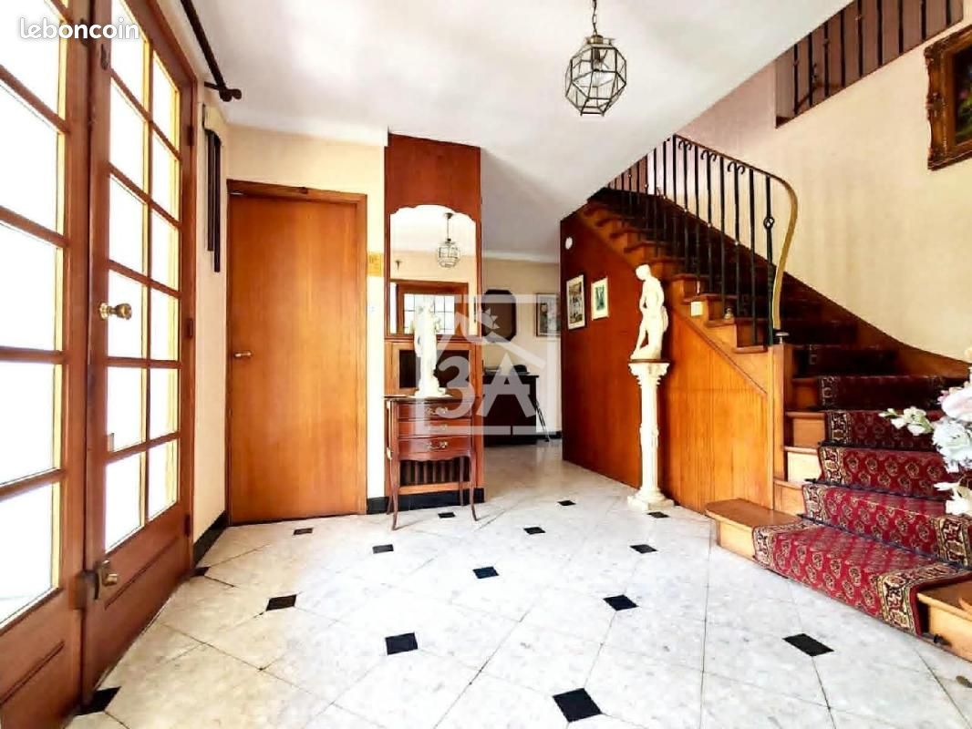 Maison 11 pièces 151 m² · à Vaudricourt · 151 m² · 265 000 €