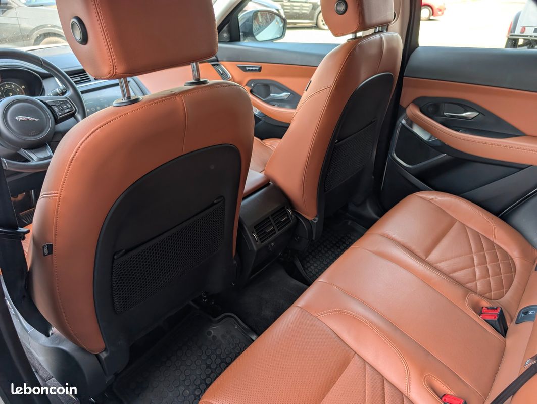 JAGUAR E-PACE 2.0 200CV HSE AWD - ENTRETIEN JAGUAR EXCLUSIF - CAMERA - ATTELAGE - ZERO DEFAUT - GARANTIe (image 12)