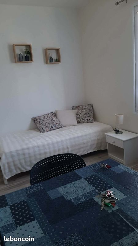 Appartement 1 pièce 20 m² · à Châlons-en-Champagne · 20 m² · 365 €