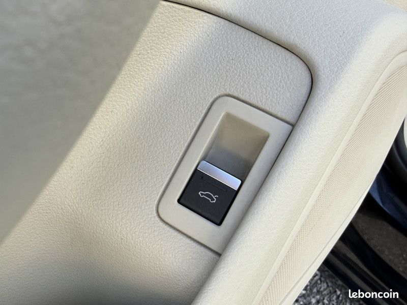 Audi A6 AVANT 50 TDI 286CH AVUS QUATTRO TIPTRONIC / Toit ouvrant / Attelage / Suivi entretien (image 21)
