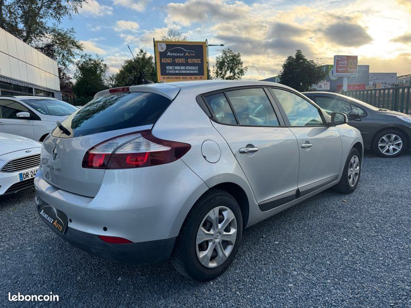 RENAULT Mégane III Phase 3 1.5 dCi 110 cv (image 3)
