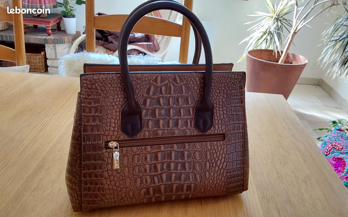Sac à Main Marron Imitation Croco - Occasion En Excellent état - 31 Cm De Large