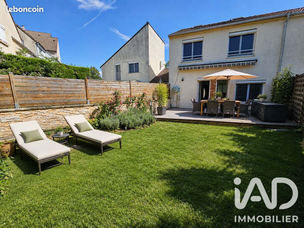 Maison 6 pièces 108 m² · à Savigny-le-Temple · 108 m² · 275 500 €
