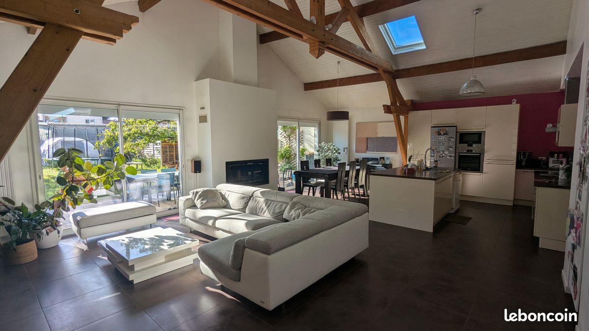 Maison 4 pièces 106 m² · à Les Pavillons-sous-Bois · 106 m² · 367 000 €