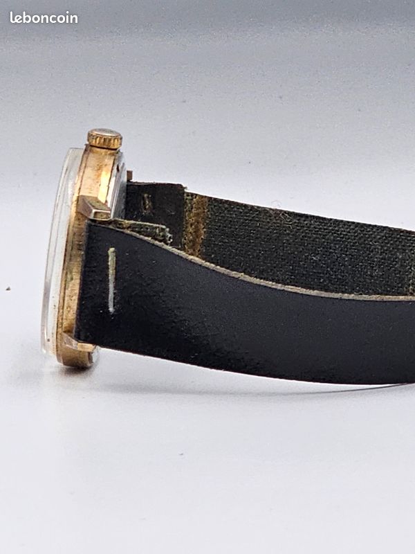 Montre vintage mécanique Meubles KUOM KUOH Antichoc dorée années 60 cadran argenté (image 6)