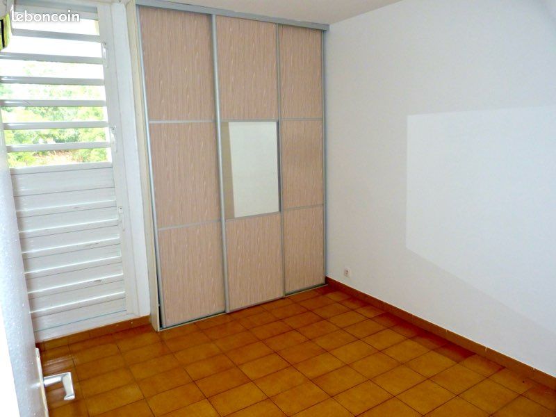 Appartement 4 pièces 80 m² · à Les Abymes · 80 m² · 920 €/mois