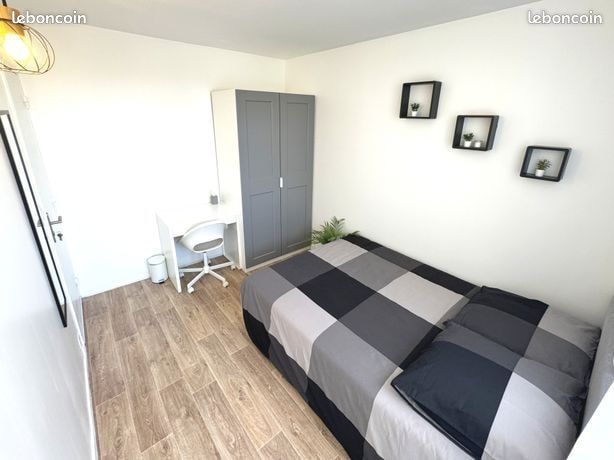 Appartement 7 pièces 110 m² · à Évry-Courcouronnes · 110 m² · 500 €