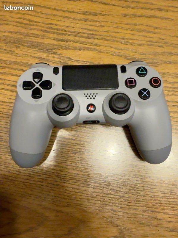 Lot manettes et jeux rétro – PlayStation / Xbox / Nintendo / Sega (image 1)