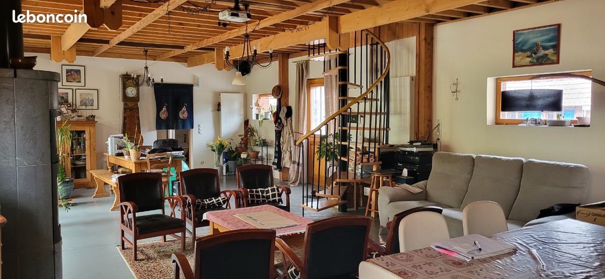 Maison 10 pièces 340 m² · à Gondecourt · 340 m² · 567 000 €