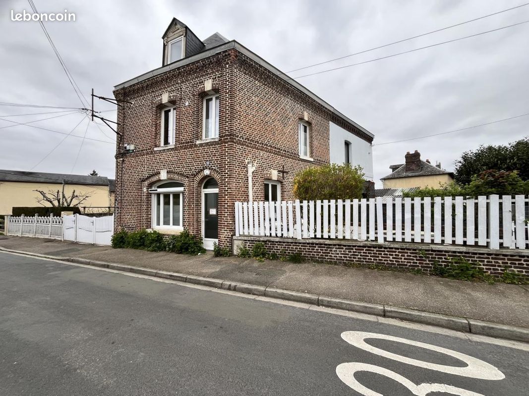 Maison 4 pièces 100 m² · à Bihorel · 100 m² · 232 100 €