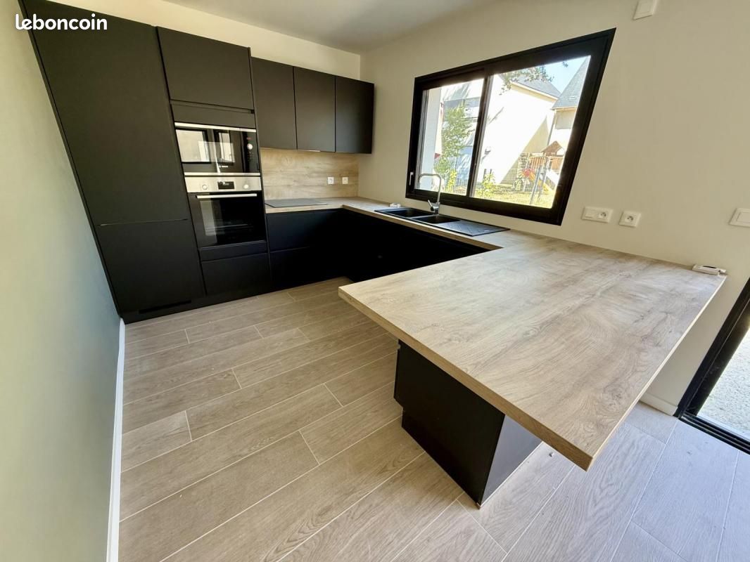 Maison a louer bruz - 6 pièce(s) - 106 m2 - Surfyn