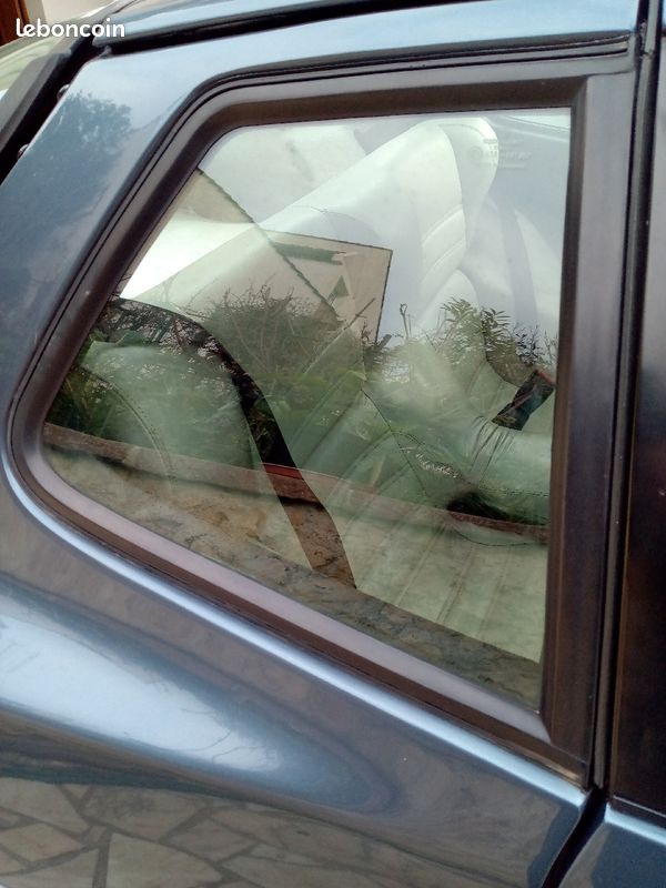 Porsche 944 Lot vitres avec joints (image 1)