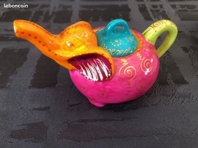 Théière éléphant en porcelaine (image 1)