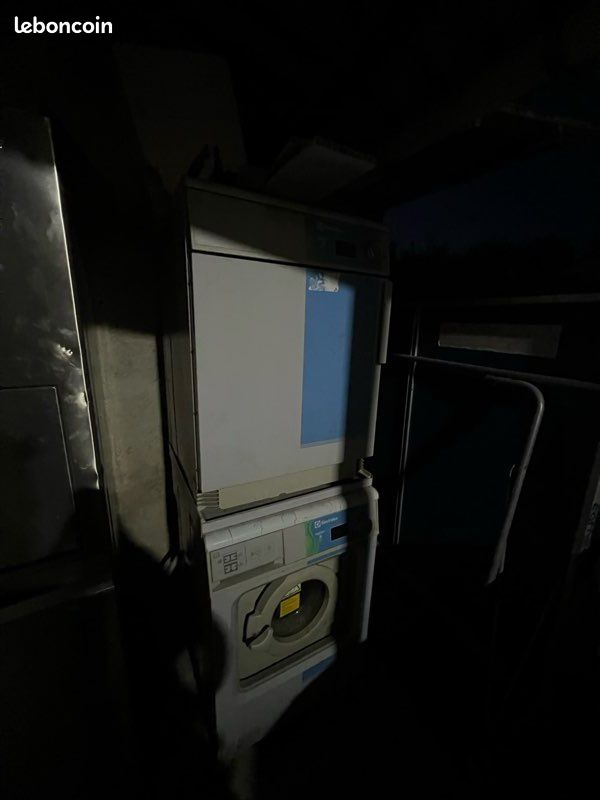 Machine à laver est sèche linge (image 1)