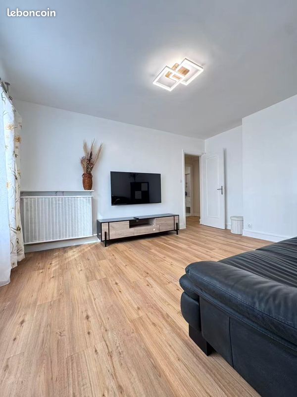 Appartement 5 pièces 76 m² · à Ivry-sur-Seine · 76 m² · 2 580 €