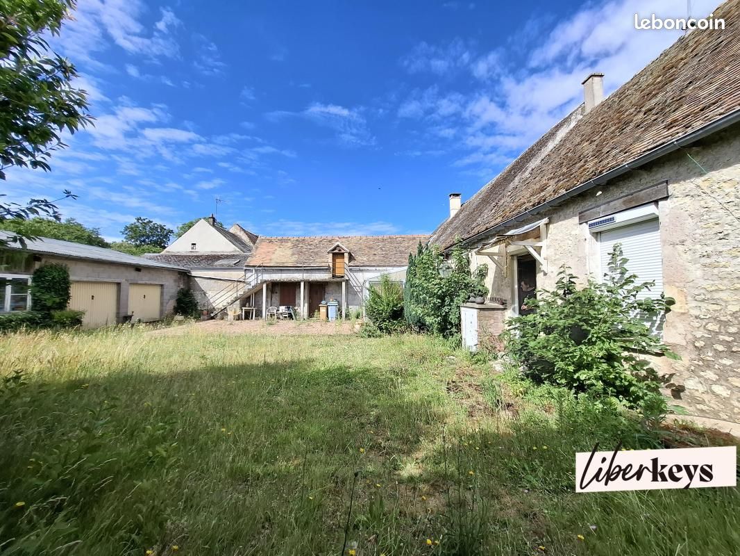 Maison 6 pièces 135 m² · à Louville-la-Chenard · 135 m² · 175 000 €